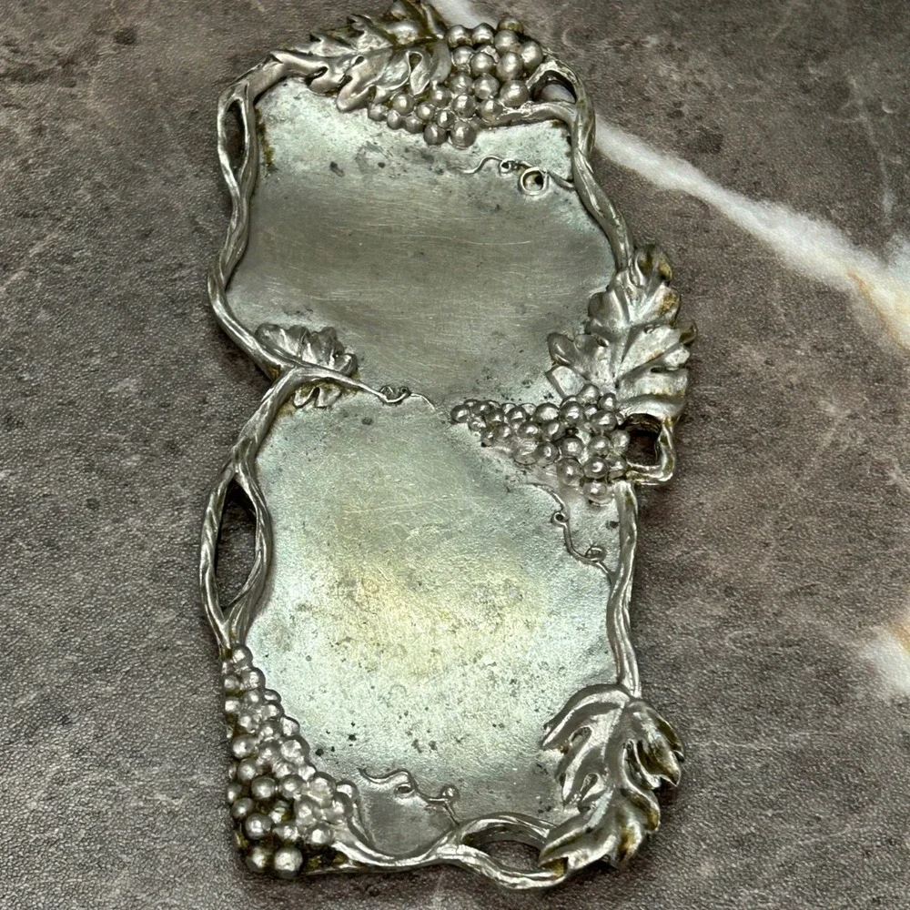Vintage 1992 Seagull Canada Pewter Trinket Dish Grape Vine Leaf Etain Zinn Tray